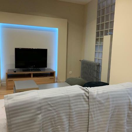 Appartement Avec 3 Chambres Au Centre De Pau Exterior photo